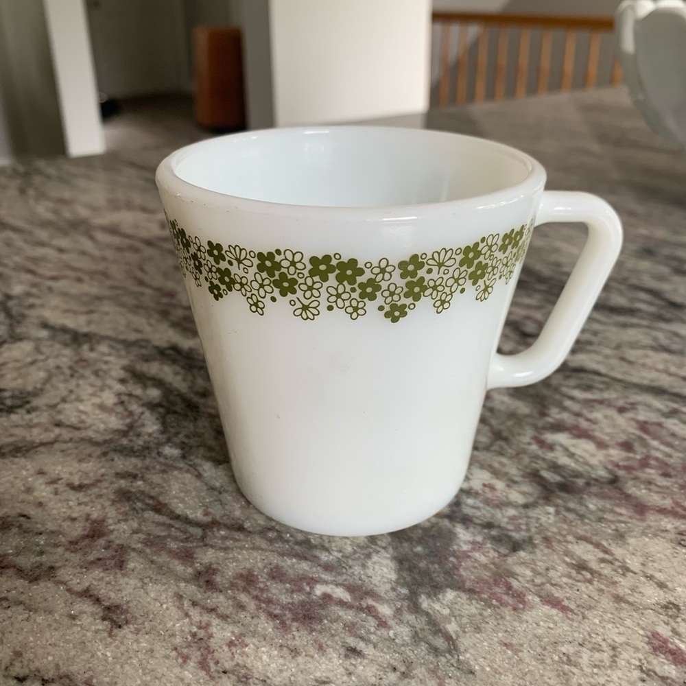 Pyrex spring blossom mugs - Picture 3 of 4